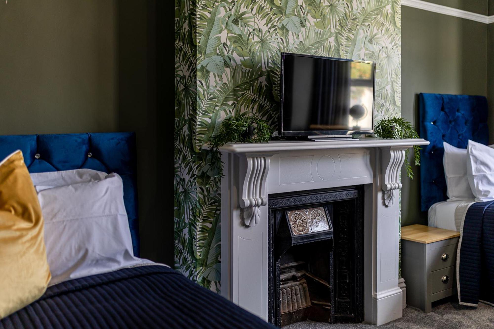 Comfy-Stays Deganwy Llandudno Exterior photo