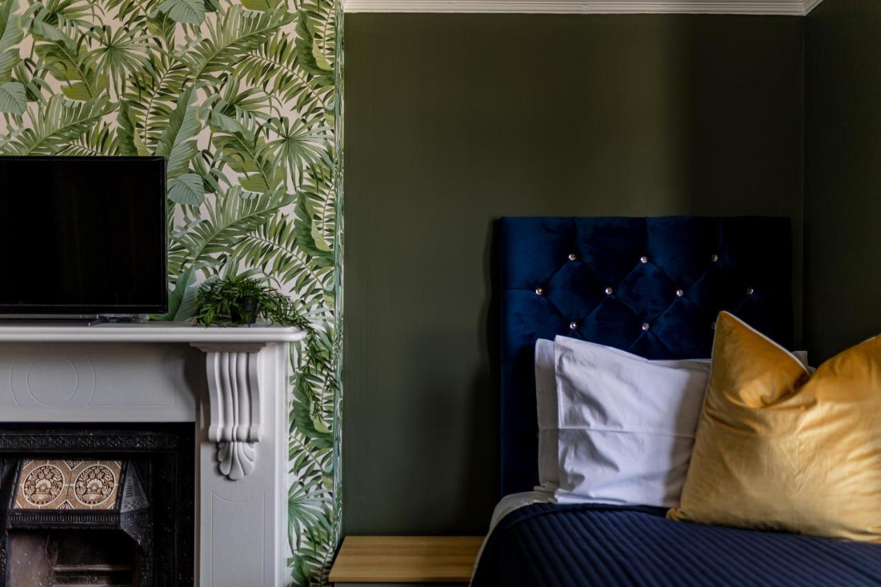 Comfy-Stays Deganwy Llandudno Exterior photo